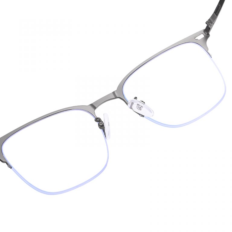 clip on glasses184A1455
