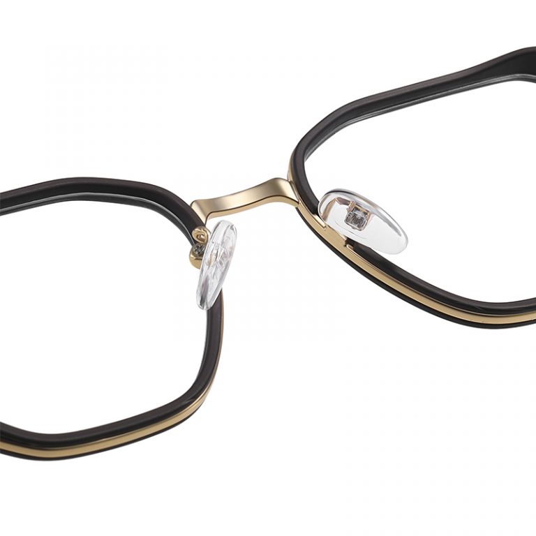 clip on glassesFW8A8365